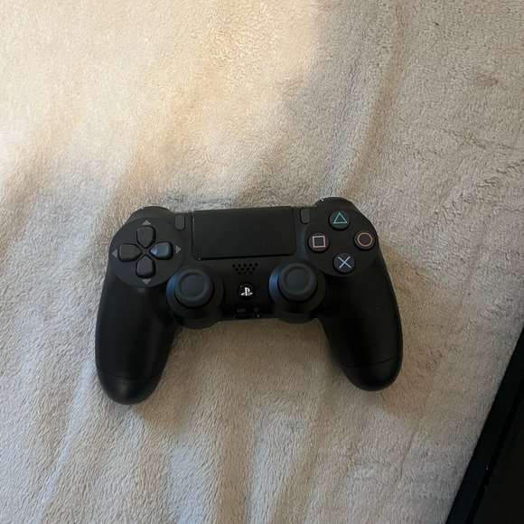 PS4 slim black, with cords and with two controllers included